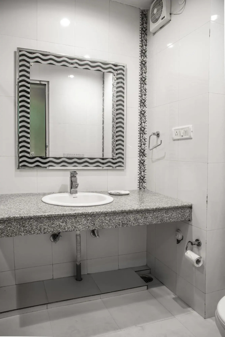 Hotel Sukh Sagar Regency