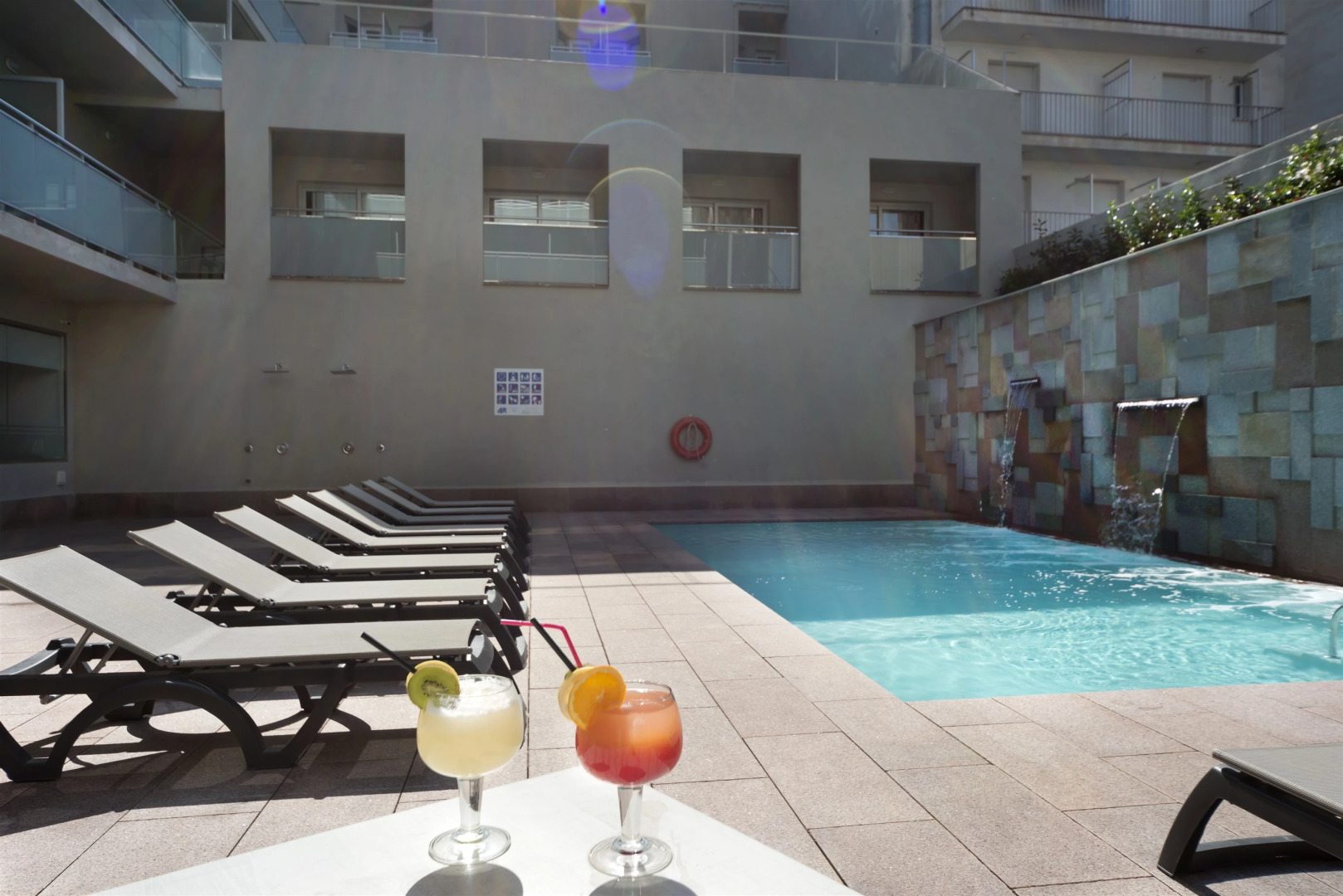 Отель 4R Miramar Calafell