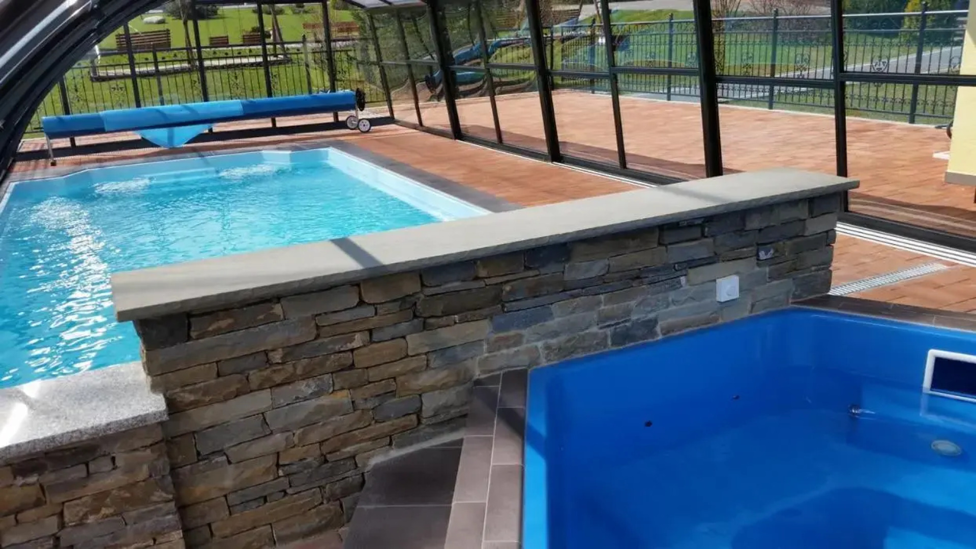 Folk Resort Domki i Apartamenty