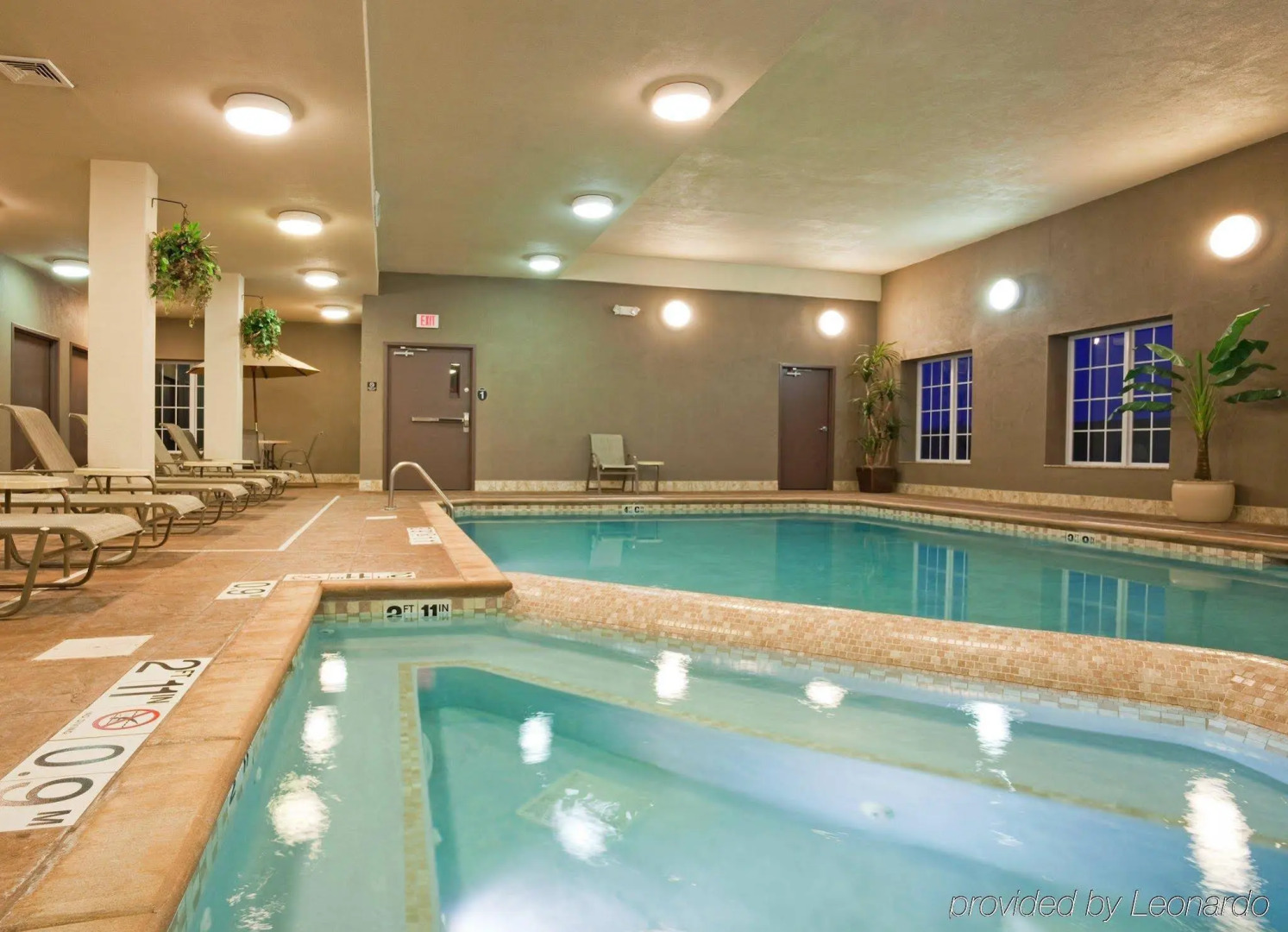 Holiday Inn Express & Suites Eau Claire North by IHG