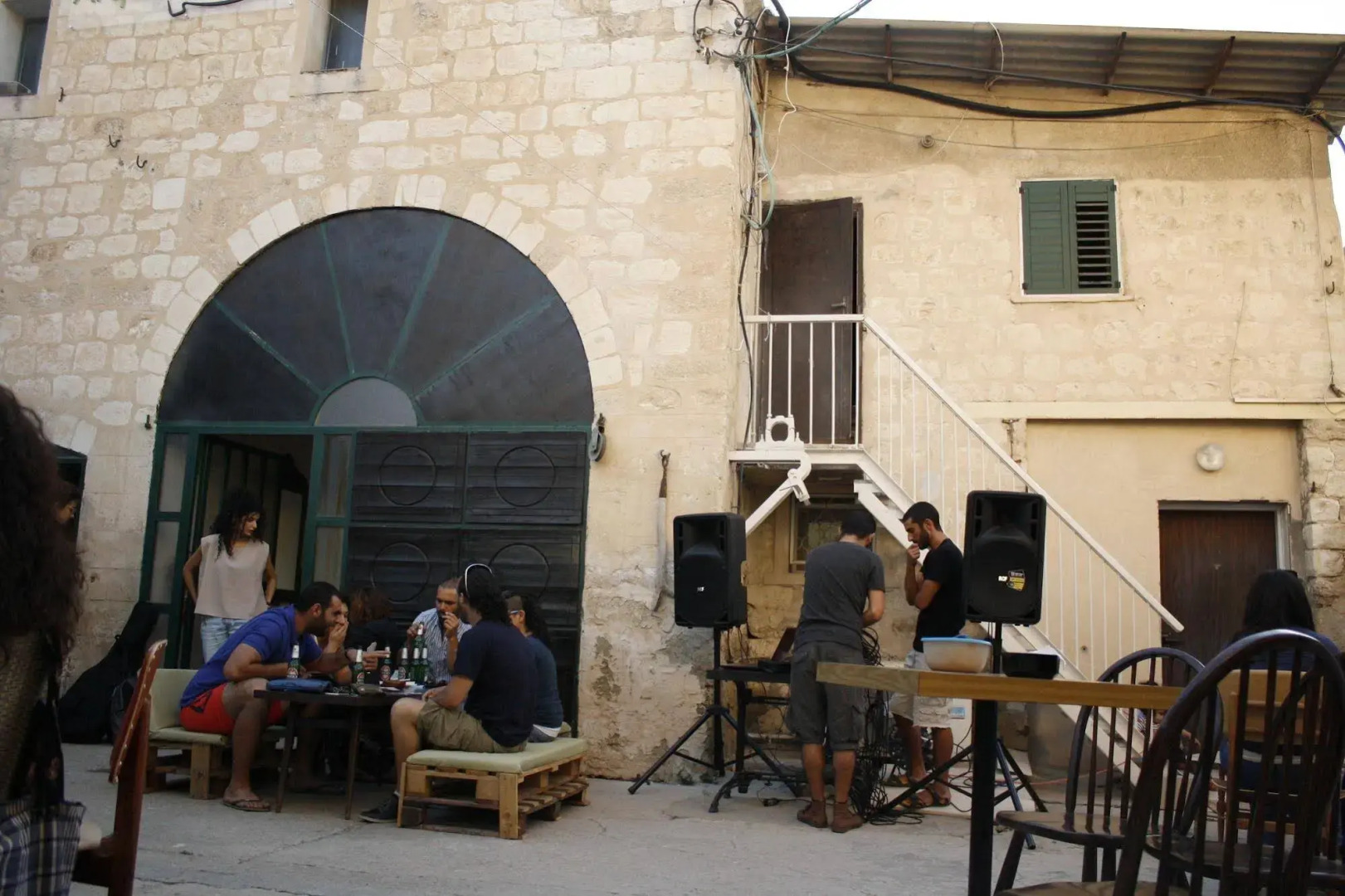 Al Yakhour Hostel