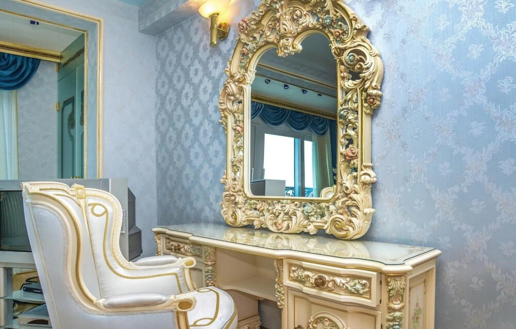 Stunning Home in Makarska with Hot Tub, Sauna & 9 Bedrooms