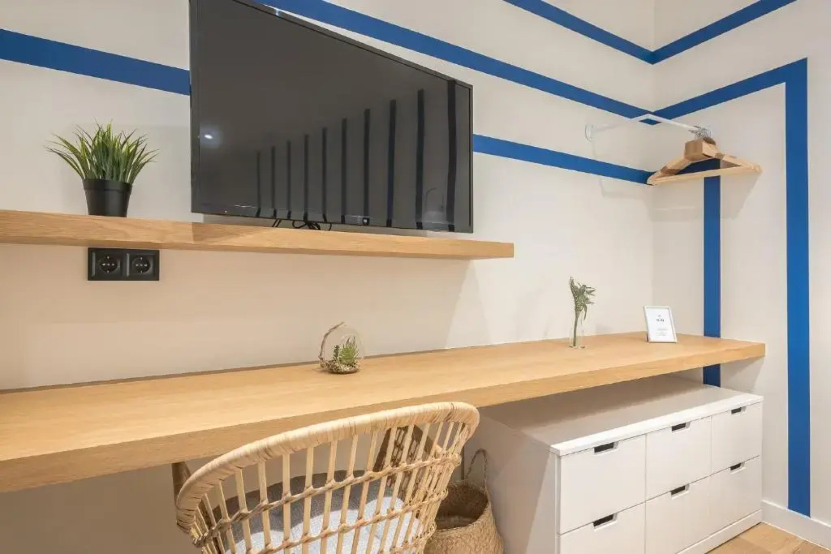 The Asprogeraka - self check-in rooms