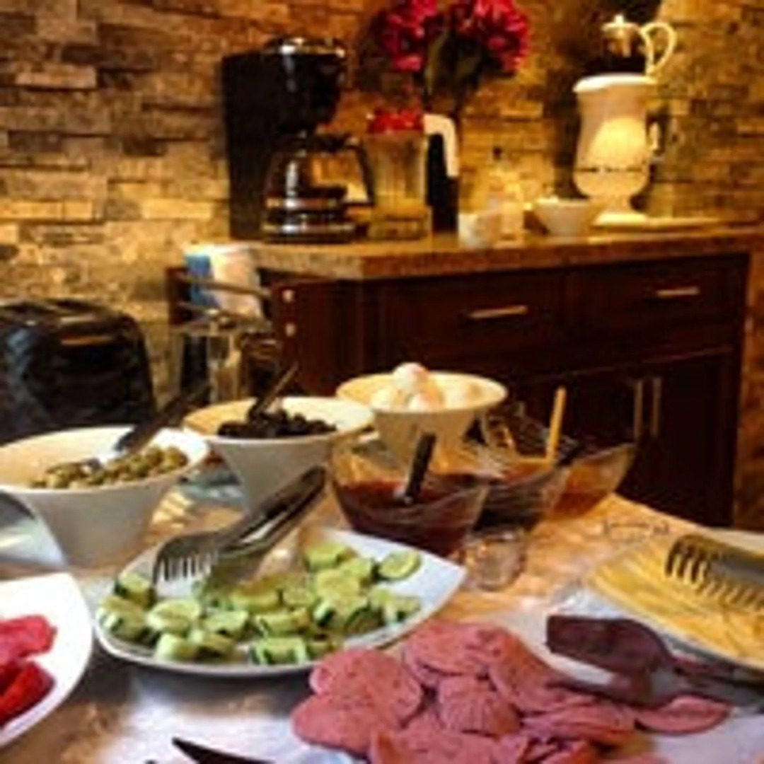 Three Apples Suites and Hotel