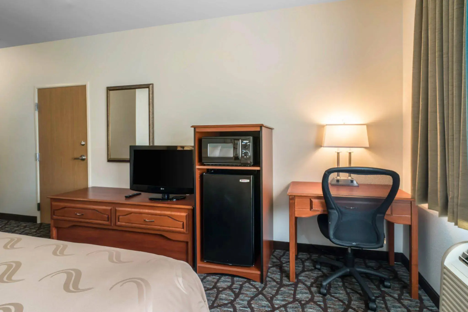 Quality Inn & Suites Sequim at Olympic National Park