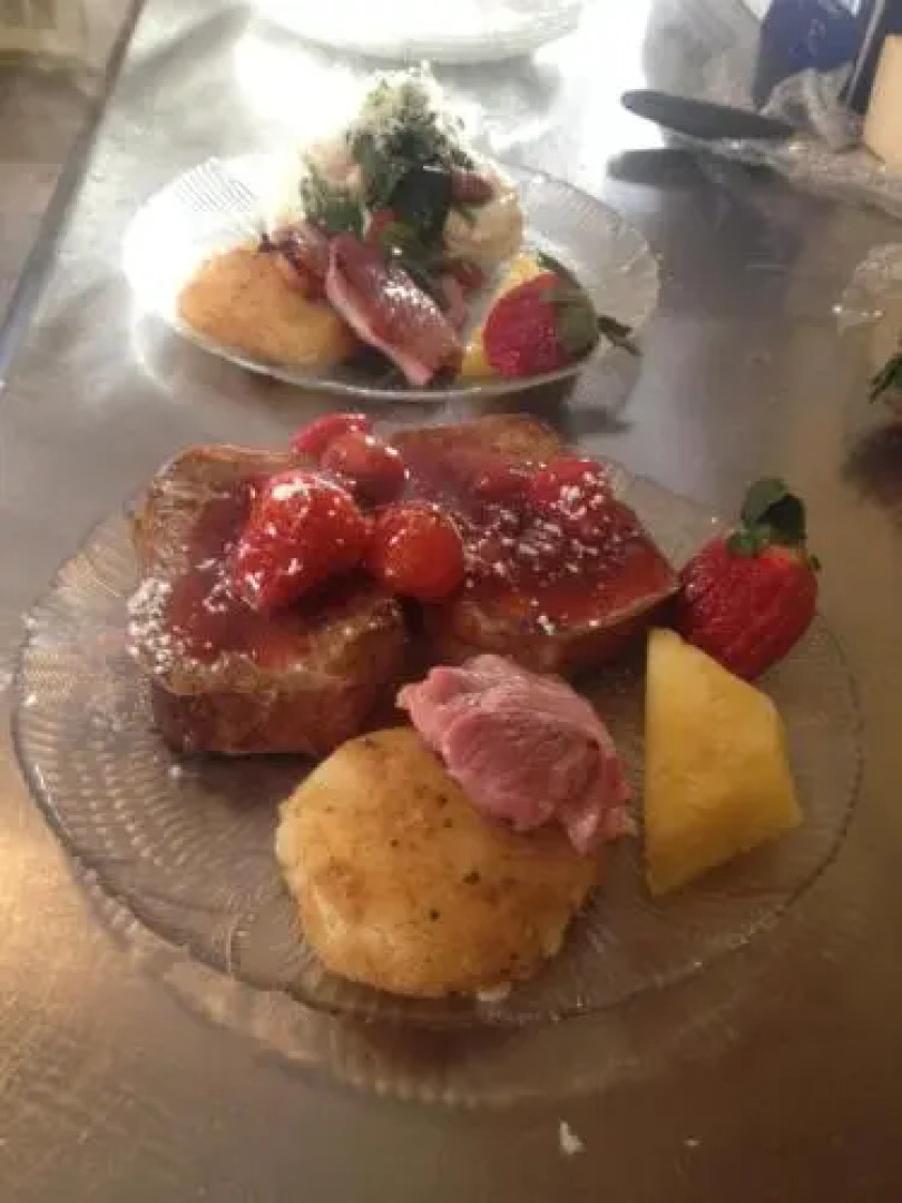 Glass Magnolia Bed And Breakfast