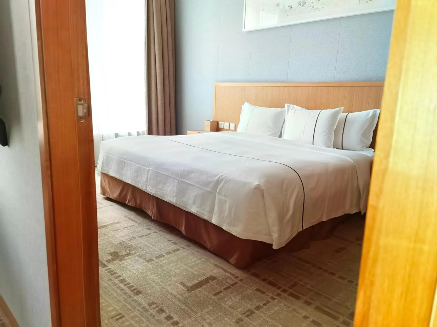 Отель Holiday Inn Guangzhou Zhujiang New Town by IHG