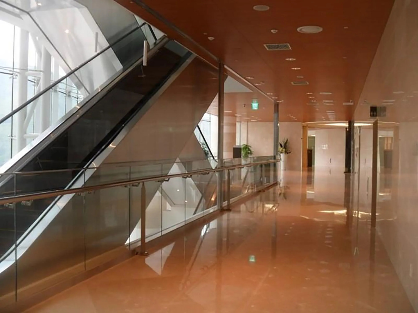 High1 Grand Hotel Convention Tower