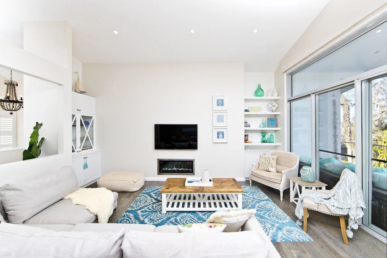 Hampton's Coastline Retreat