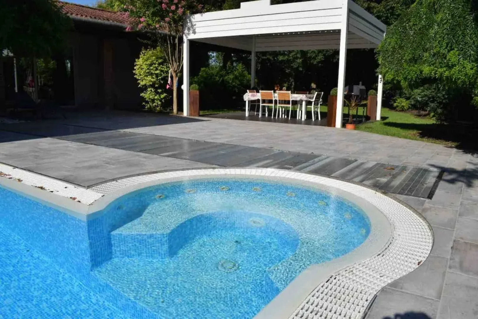 Villa Fermi, With Swimming Pool, Gym, Saunas and Room Equipped With Musical Equipment