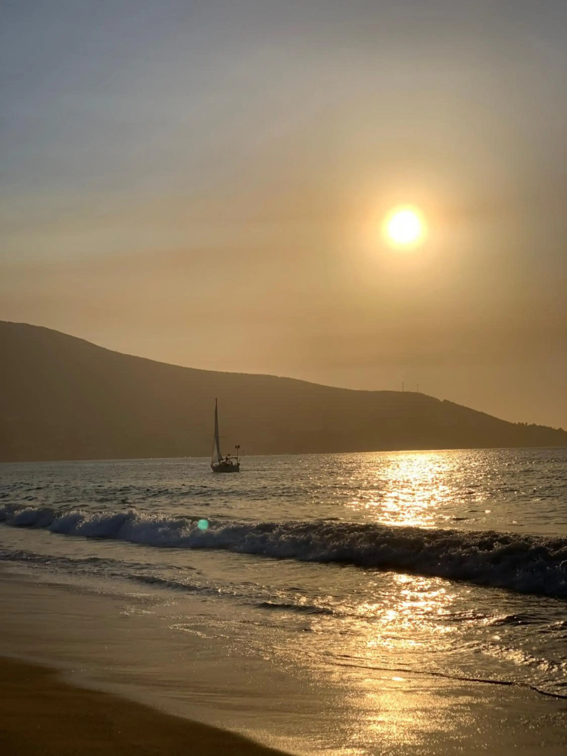 Departamento 4 dormitorios con 2 estacionamientos