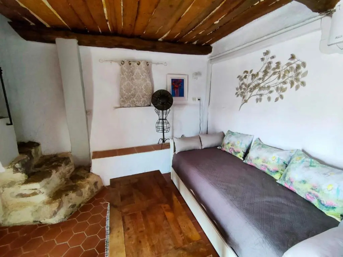 Gite domaine viticole, charmant, à 20' plages LESCLESDENICOLE