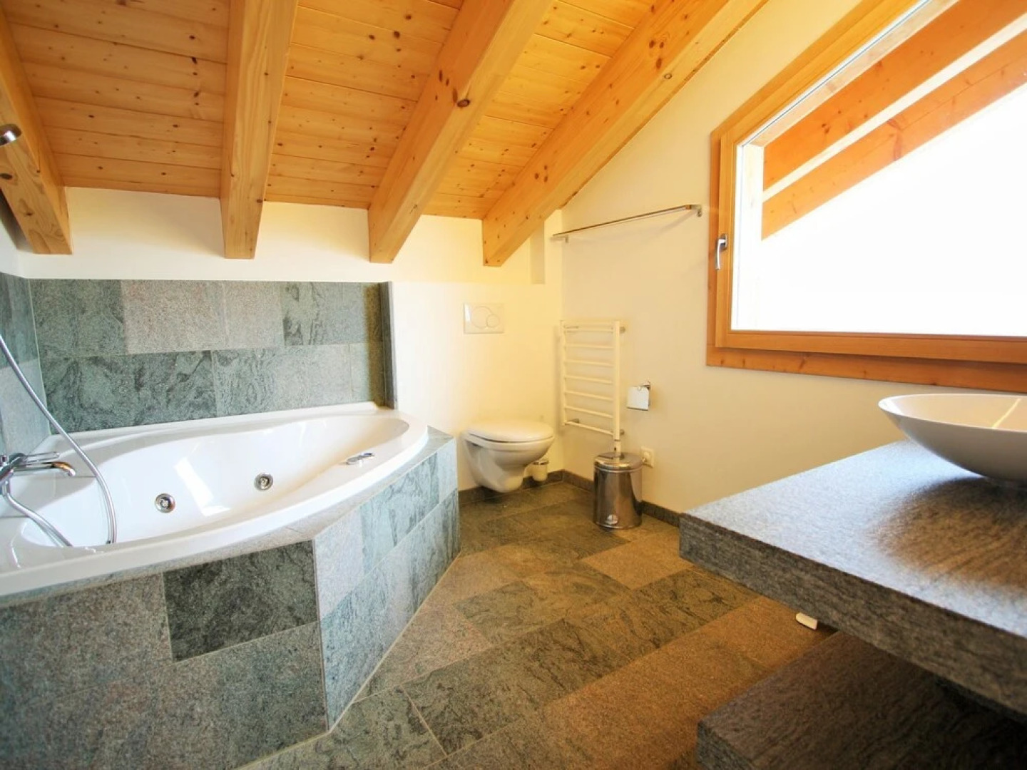 Quaint Chalet in Les Collons with Hot Tub