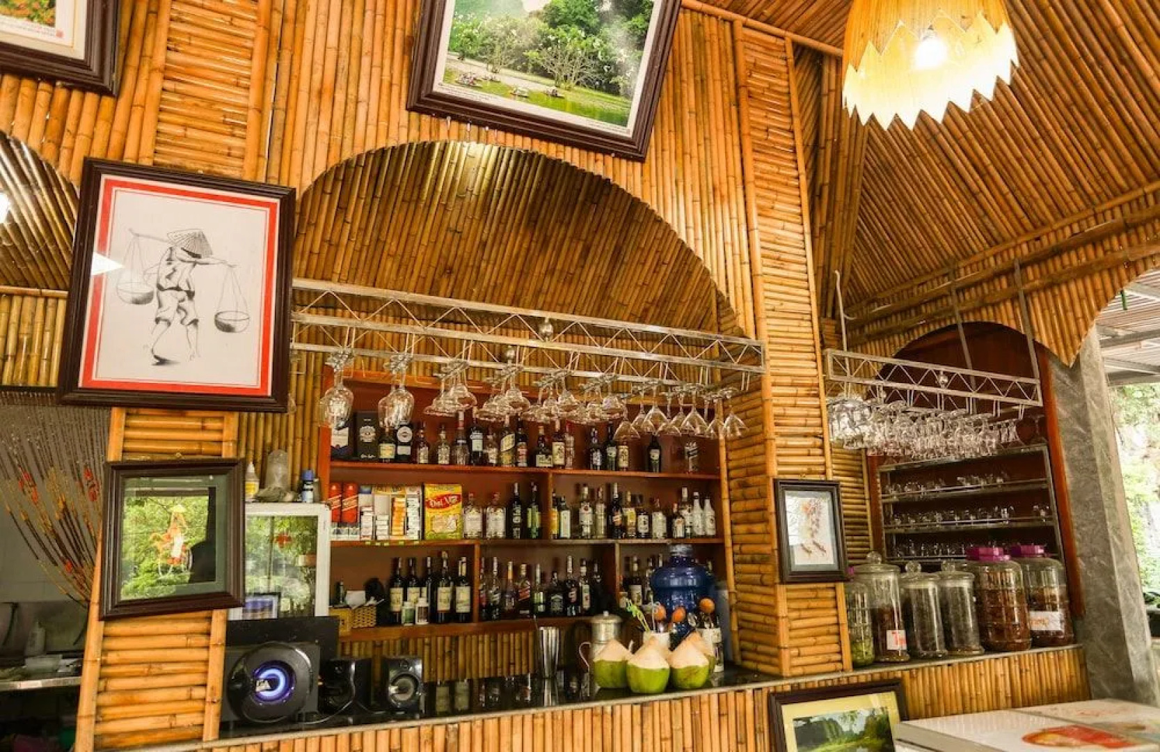 Quoc Khanh Bamboo Homestay - Hostel