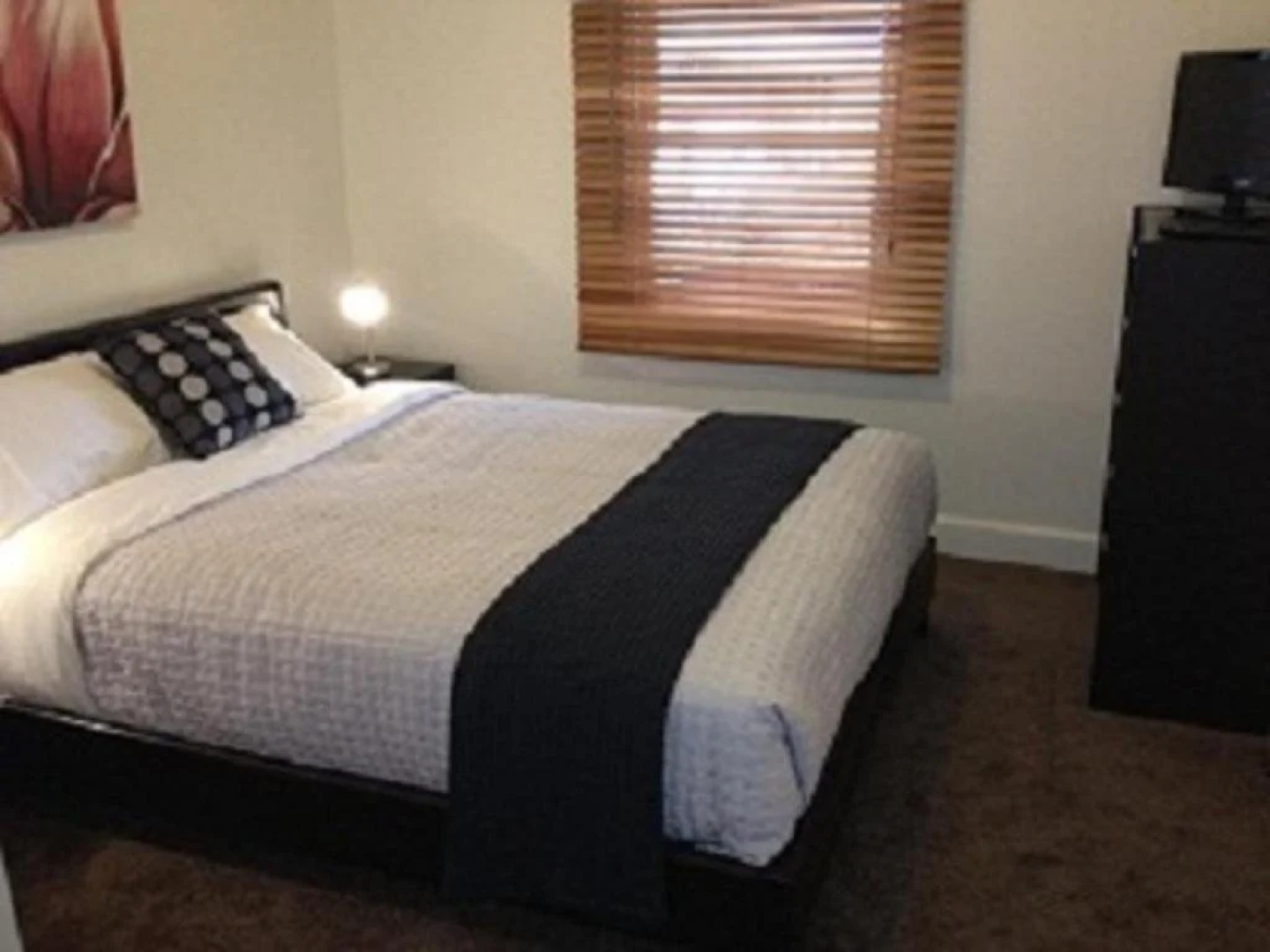 Ploughmans On Wallis, Horsham