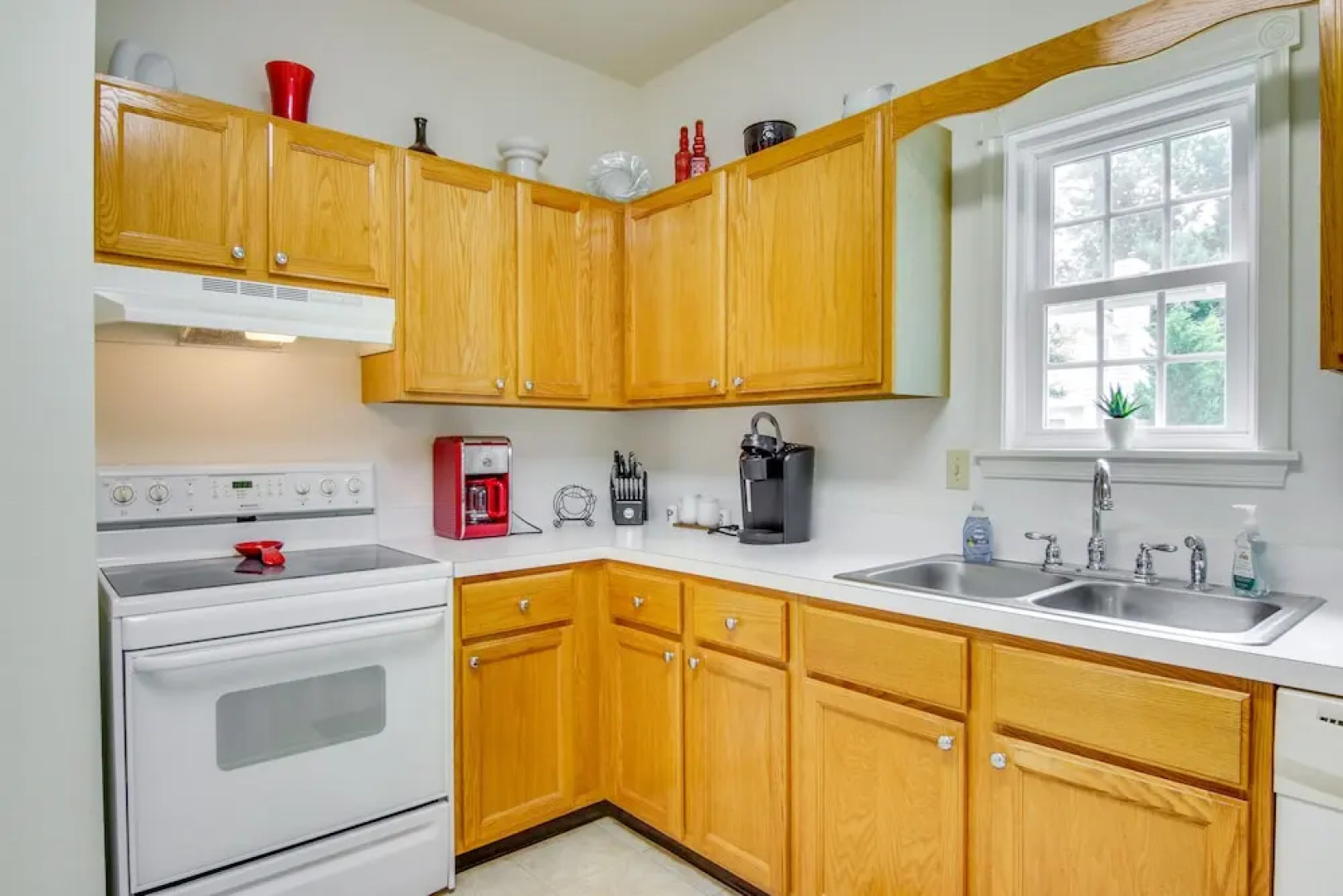 Nautical Family Home w/ Deck, Near Bethany Beach!