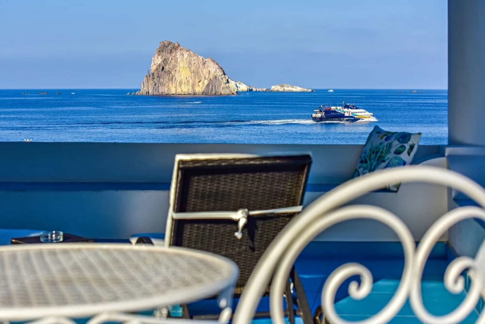 Hotel Eunymos - Trattoria Da Francesco Panarea