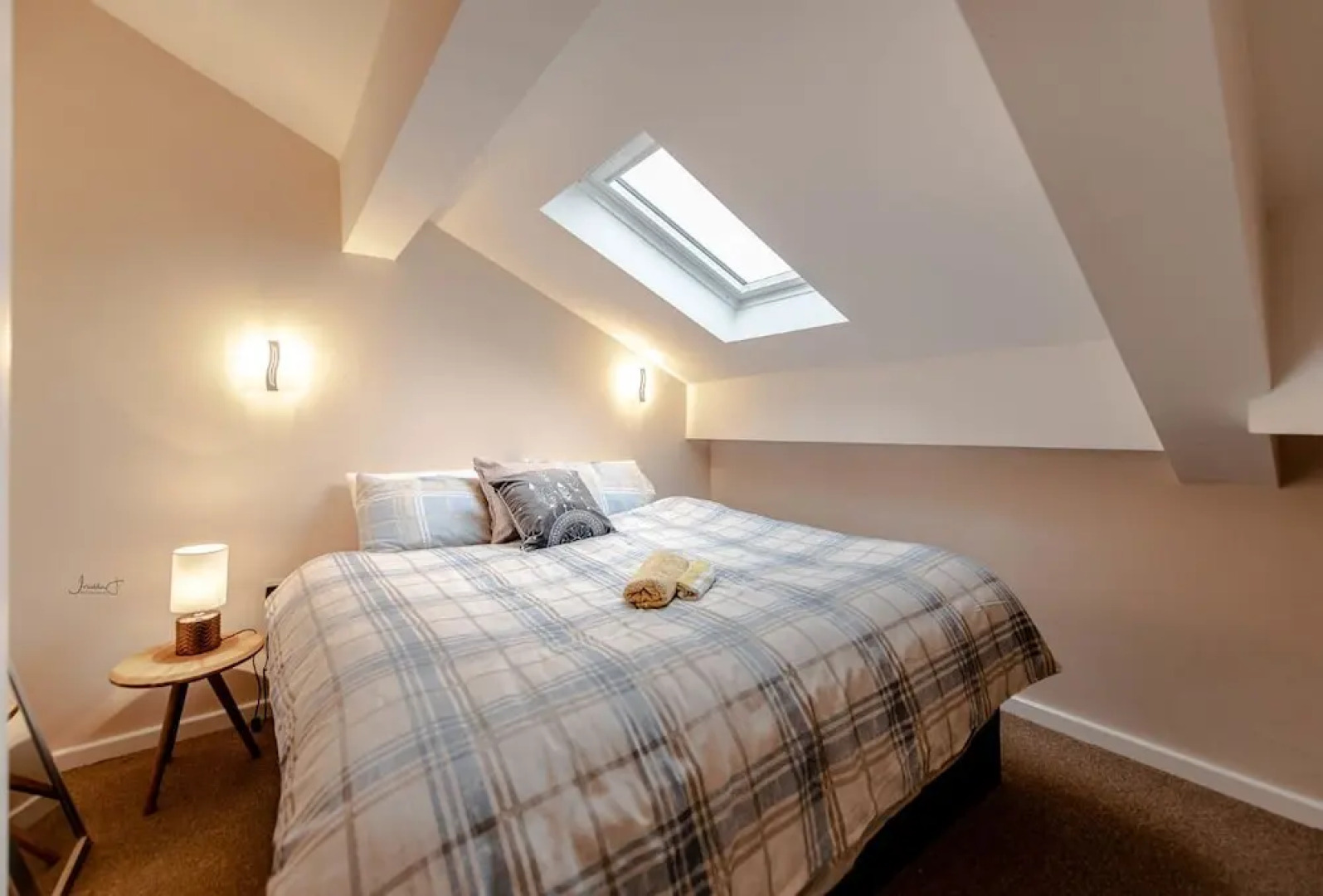 Infinity Apartments Metropolitan House 1