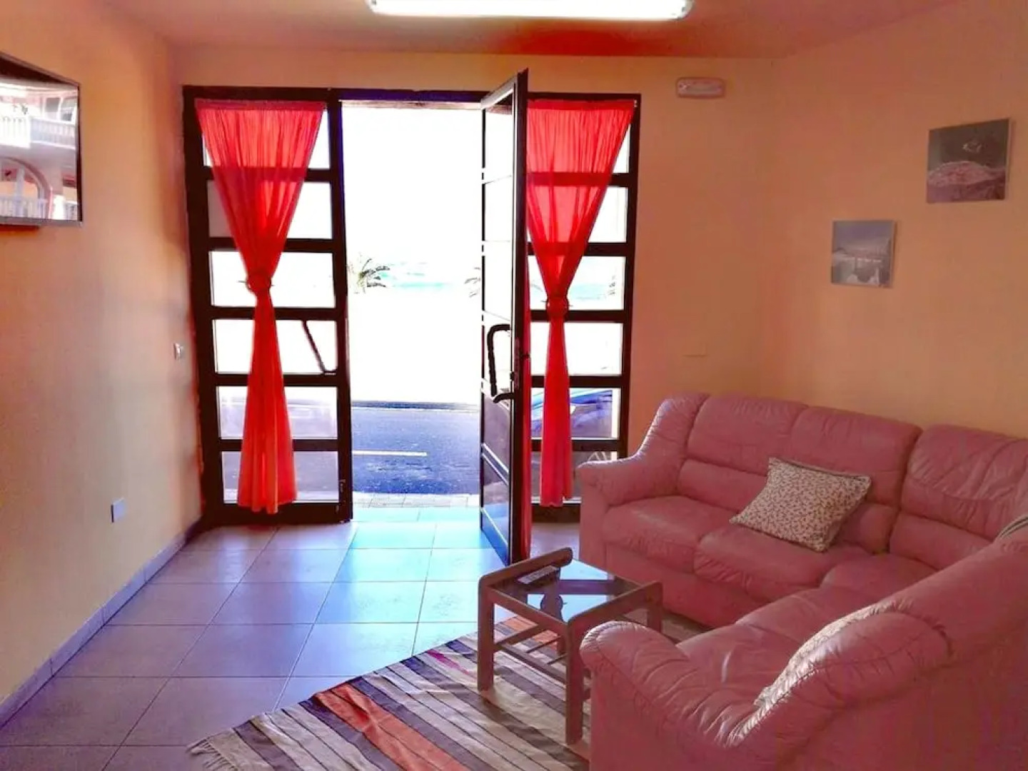 House with One Bedroom in la Caleta de Interián, with Wonderful Sea View And Wifi - 72 M From the Beach
