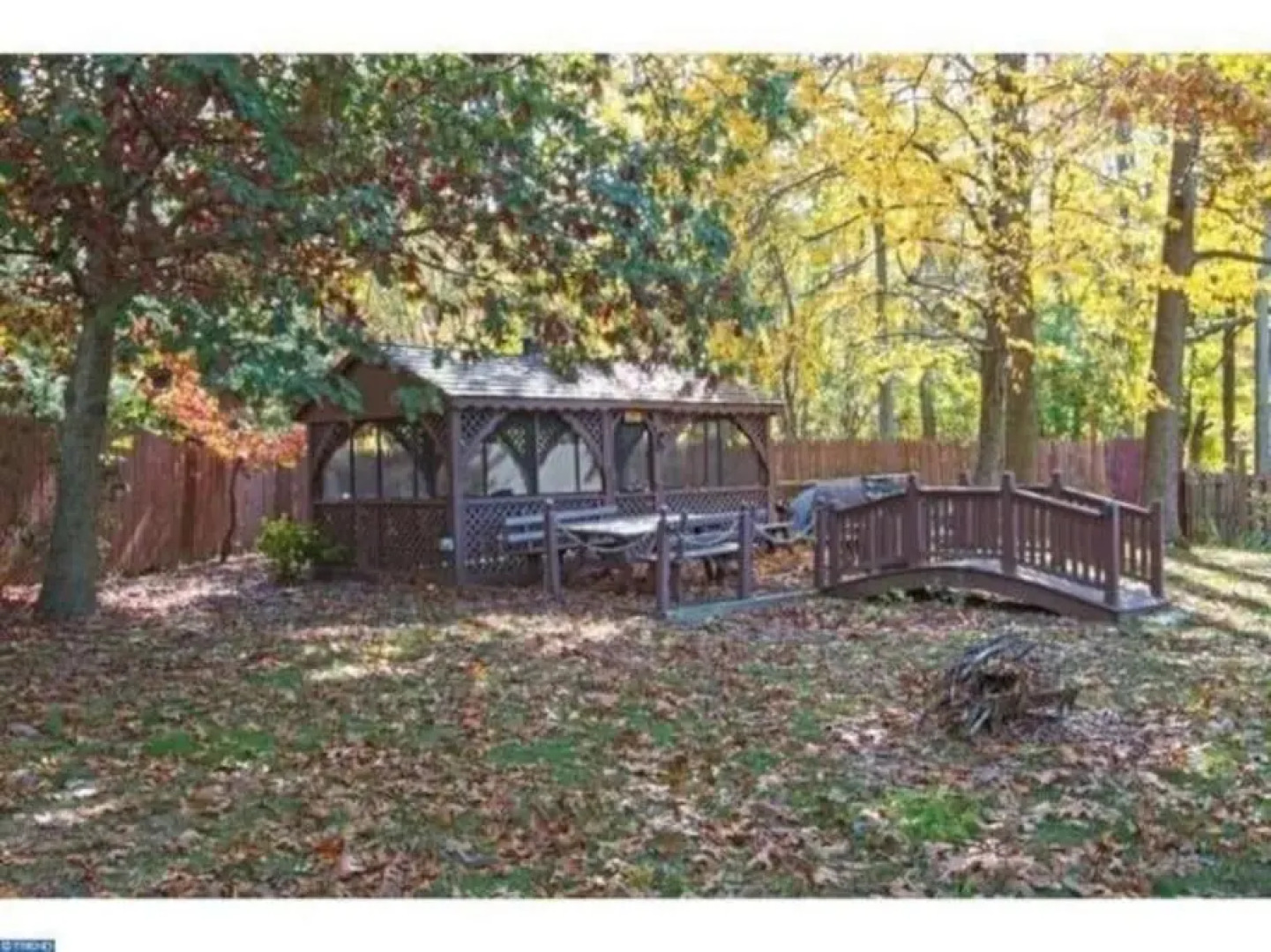 Peaceful private 4 Bedroom Residential Home with hot tub surrounded with serenity and a park like setting