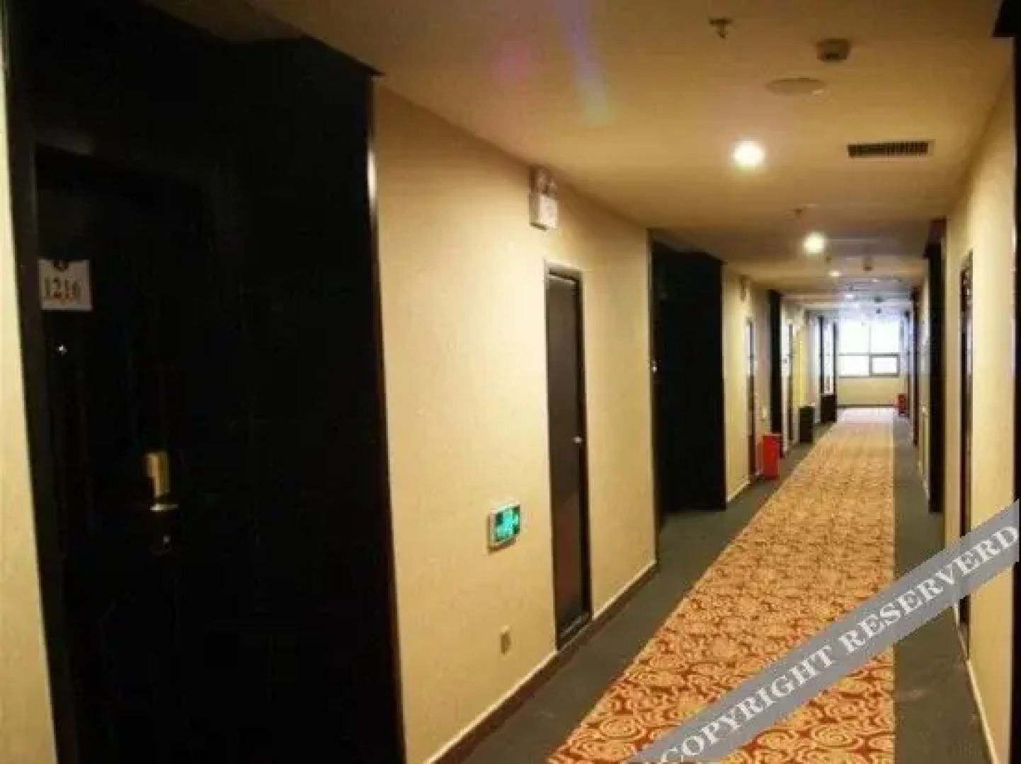 Qingmian Light Luxury Hotel (Luohe East Bund Branch)