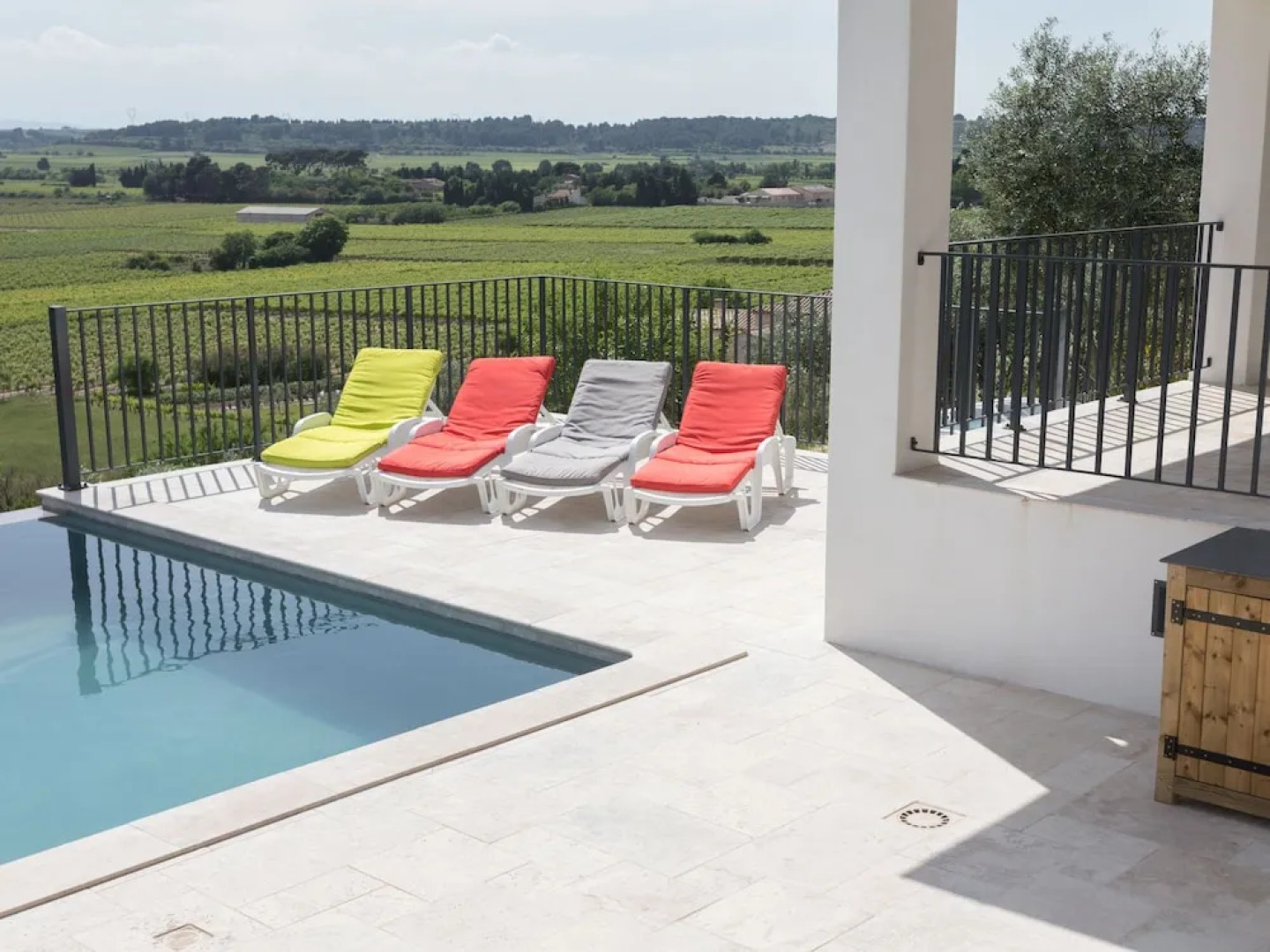 Modern Villa in Azille with Private Pool and Jacuzzi