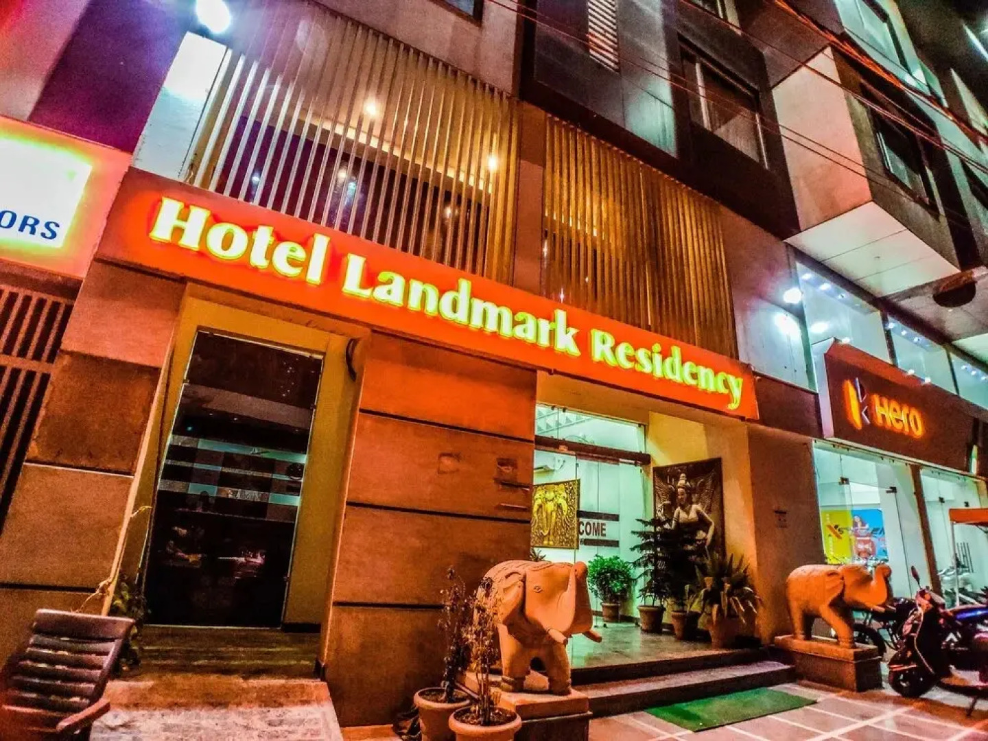 Hotel Landmark Residency
