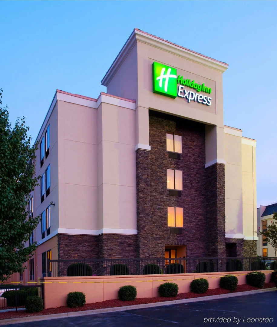 Holiday Inn Express Raleigh Durham Airport by IHG