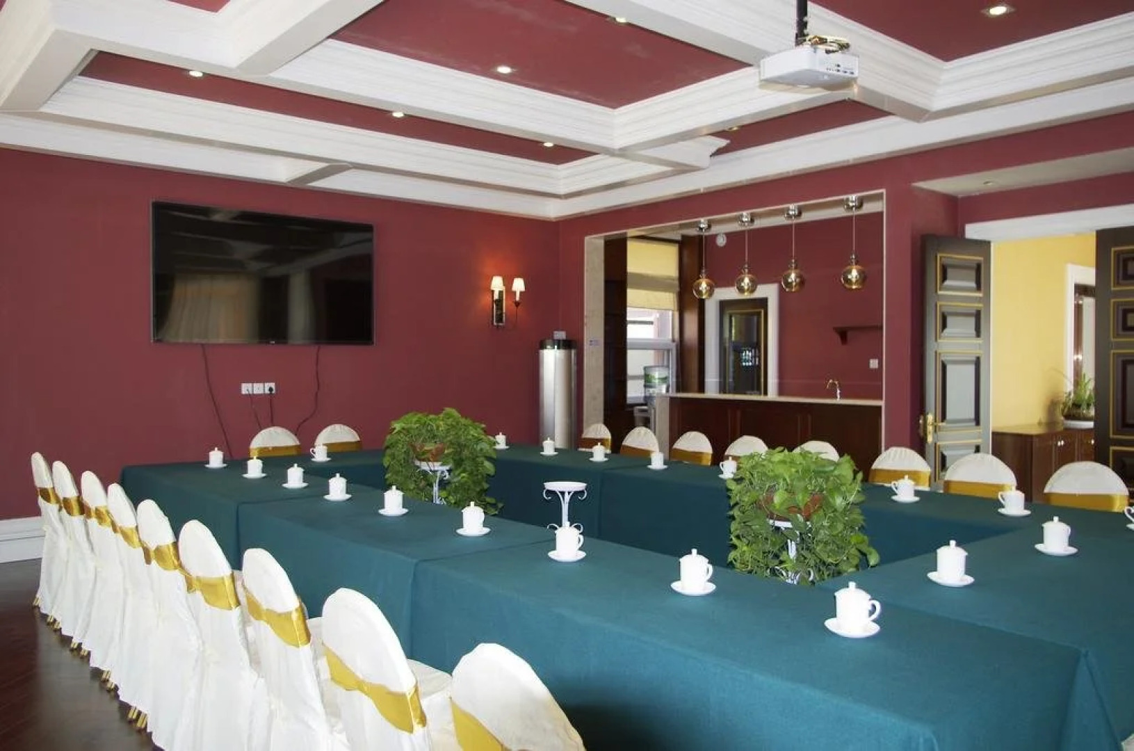 Chenqing Yimei Hotel