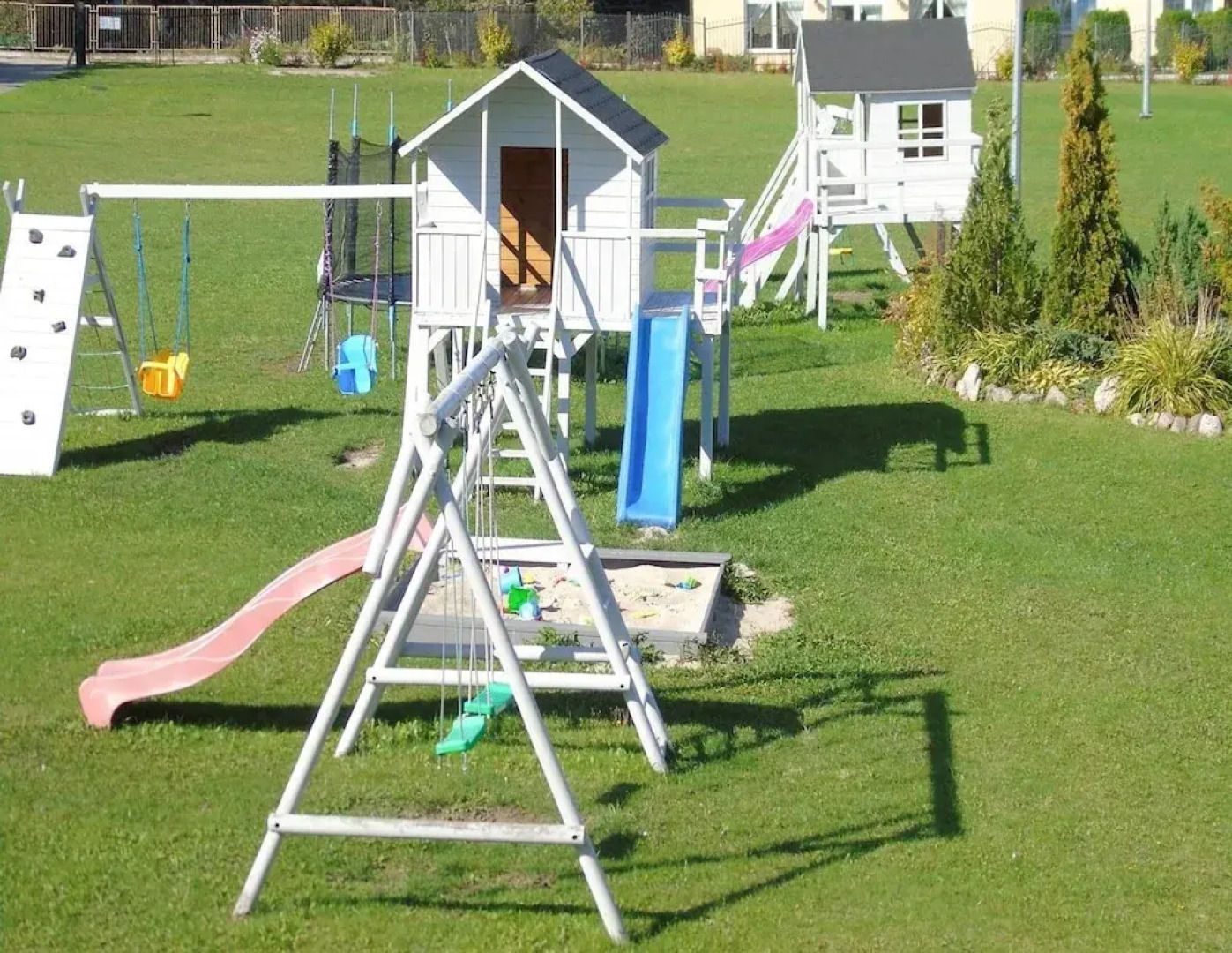 Holiday Homes Close to the Seaside Beach