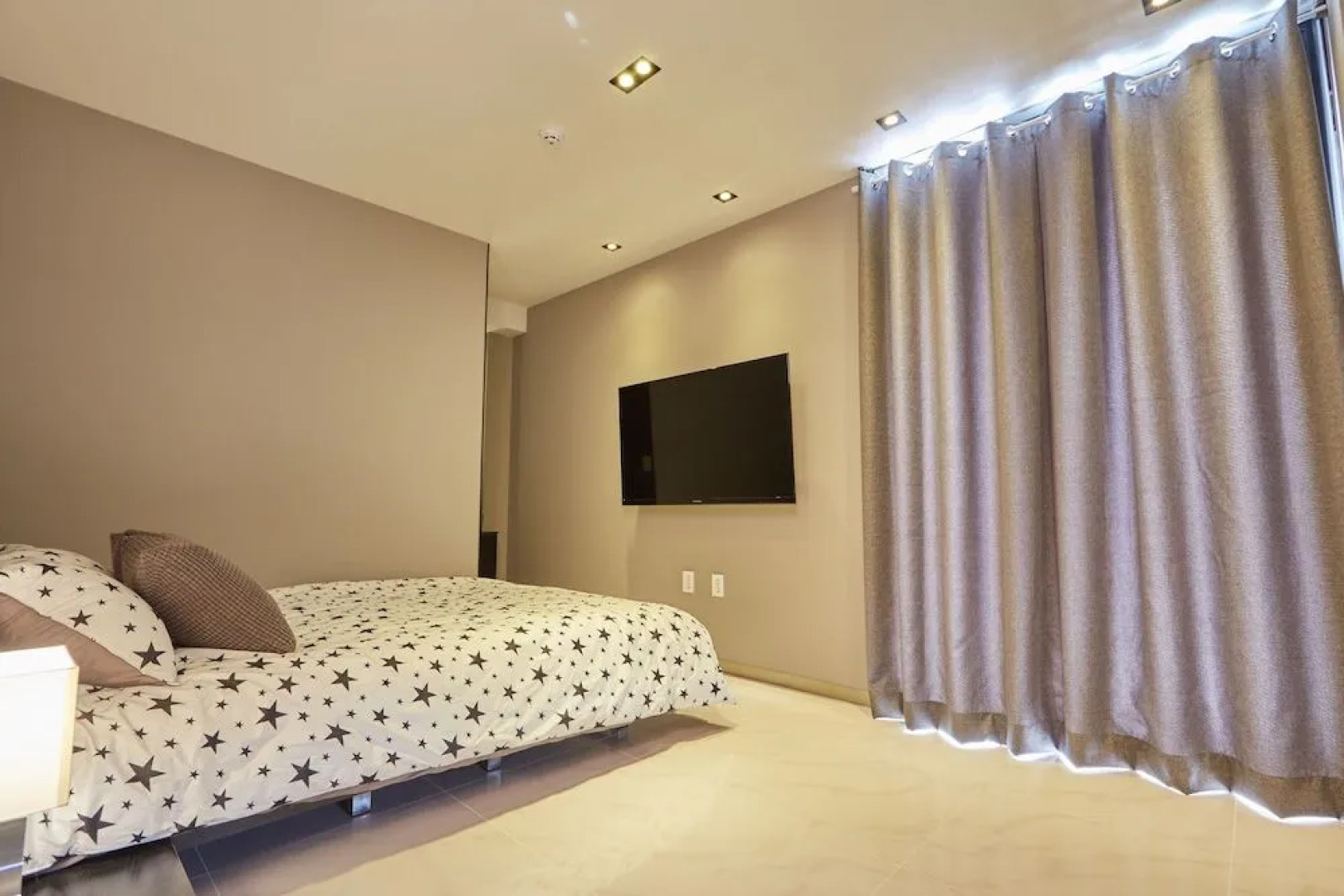 Haru Hotel & Guesthouse - Hostel