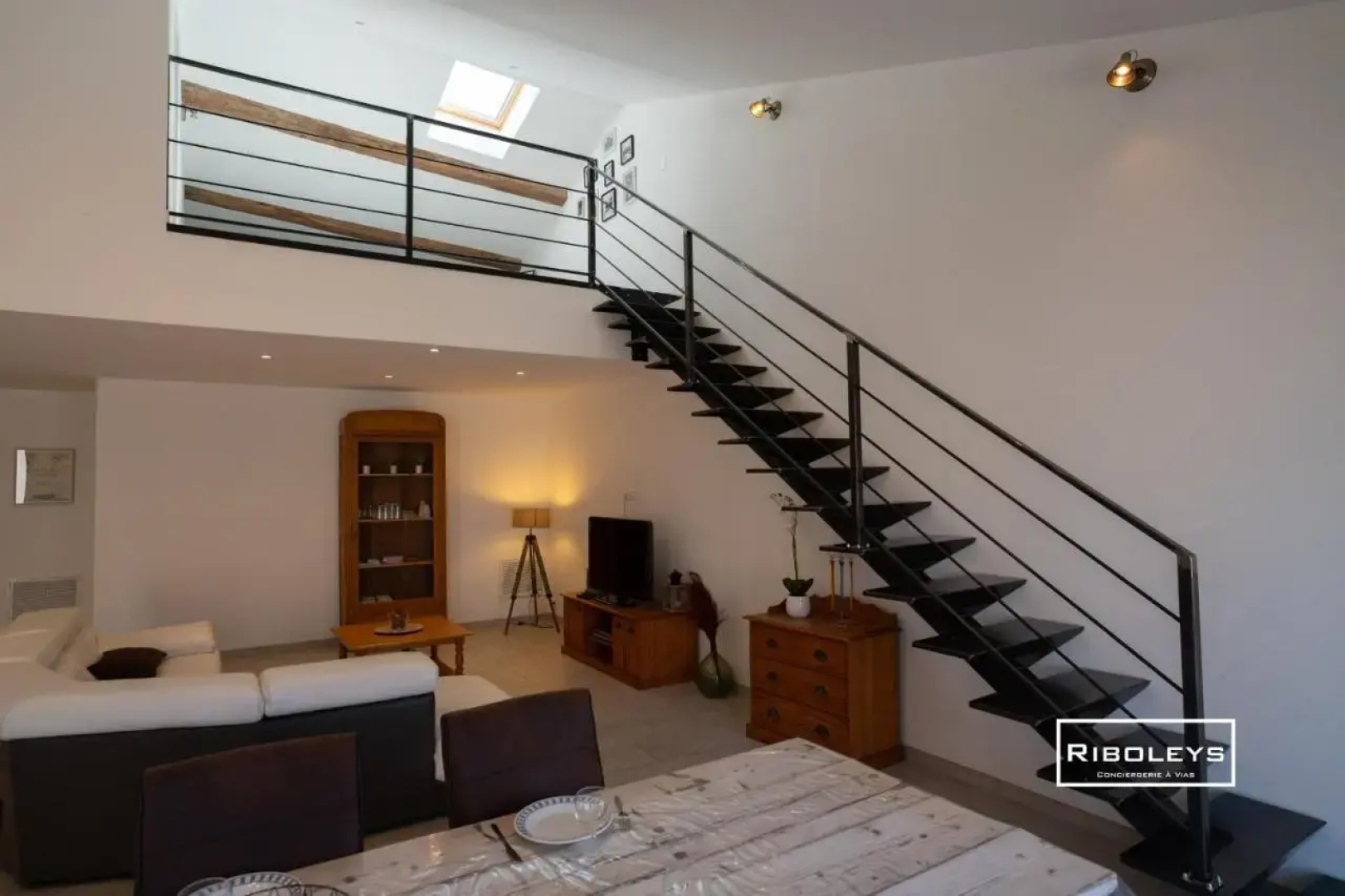 Sublime Loft de 130m² calme à Vias-Village