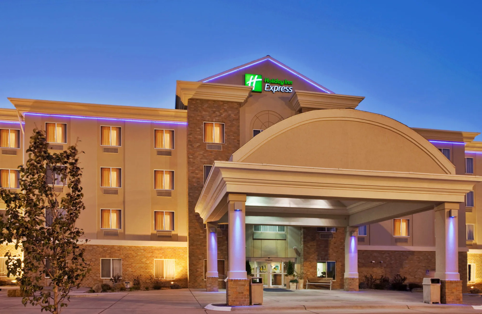 Holiday Inn Express  Kearney by IHG