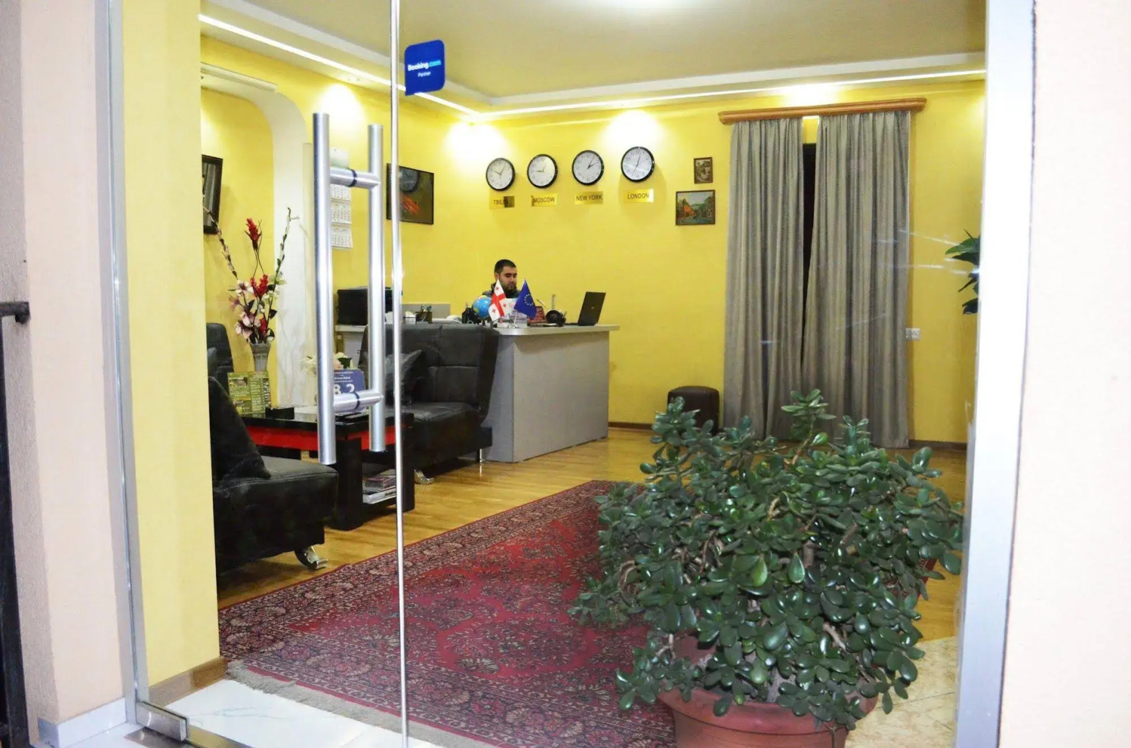 Отель Бонус