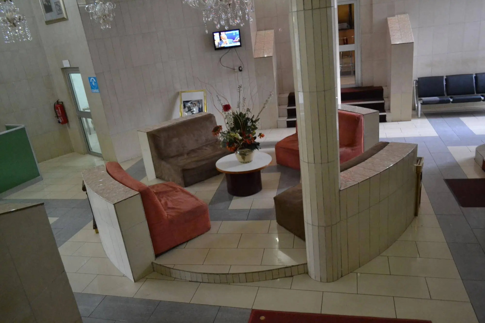 Peninsula Plaza Hotel