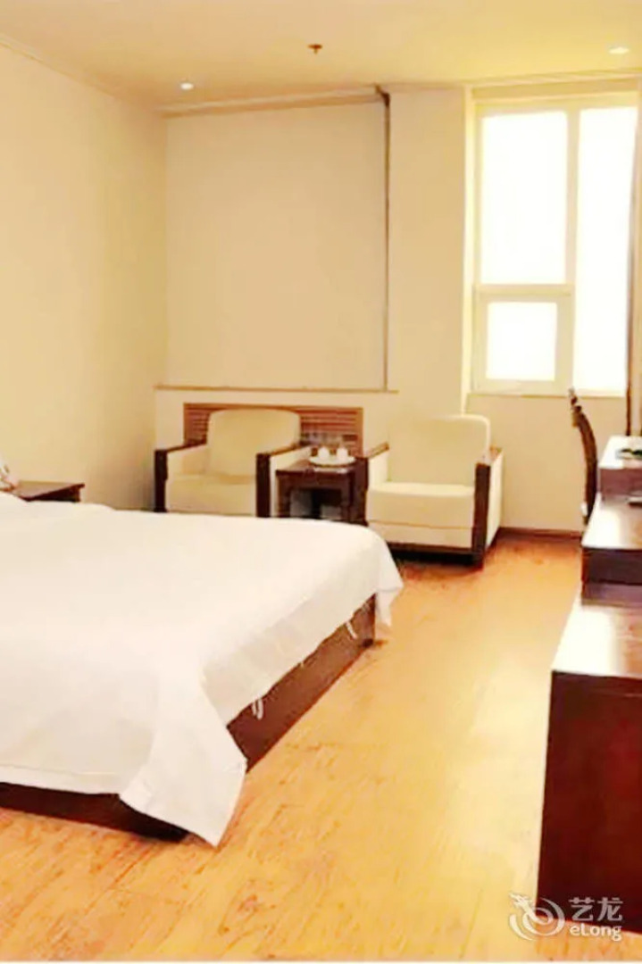 Xin Huanghe Business Hotel