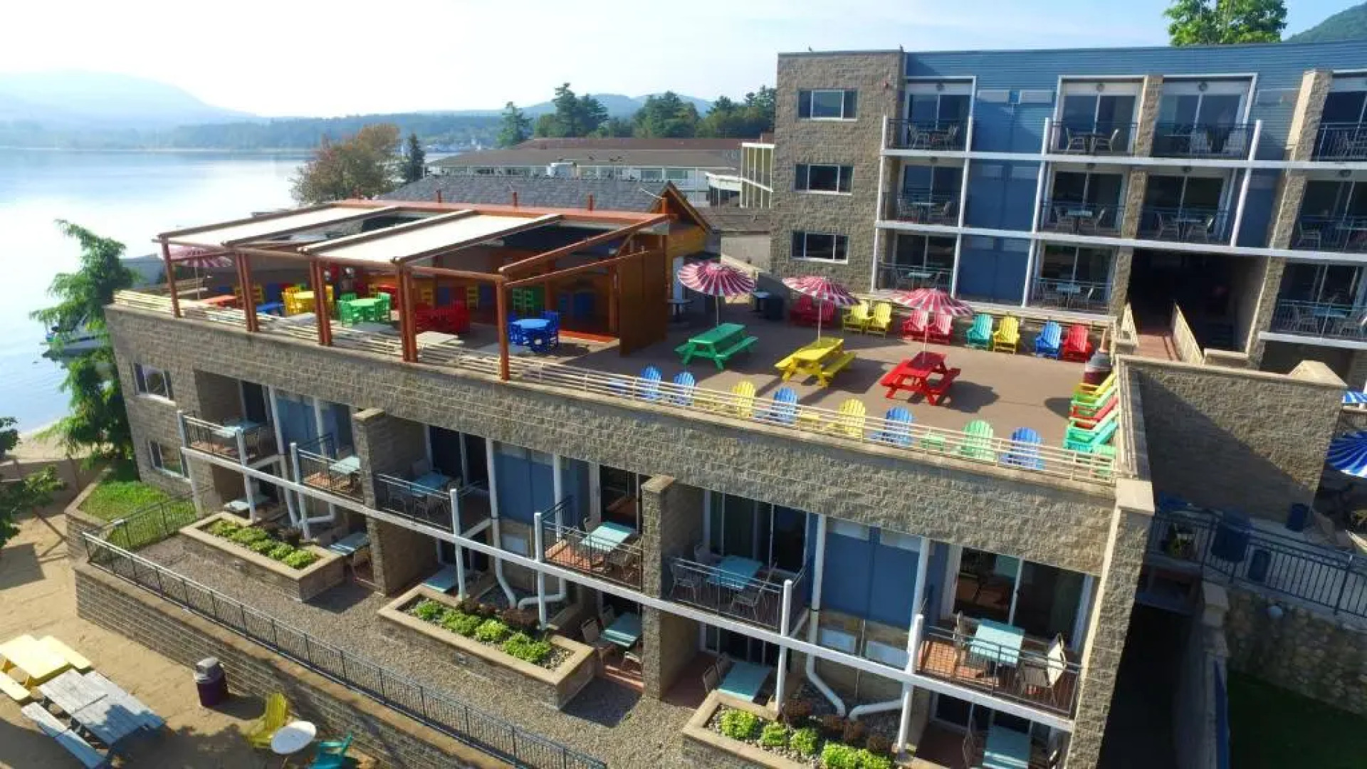 Surfside On The Lake