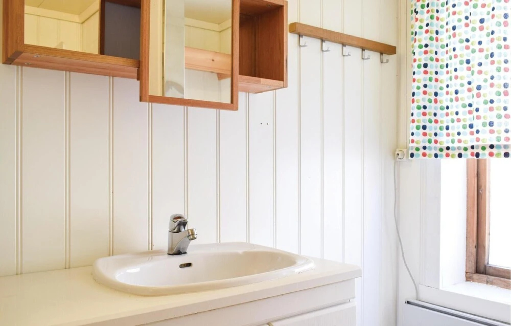 Nice Home in Steinstø With 4 Bedrooms and Wifi