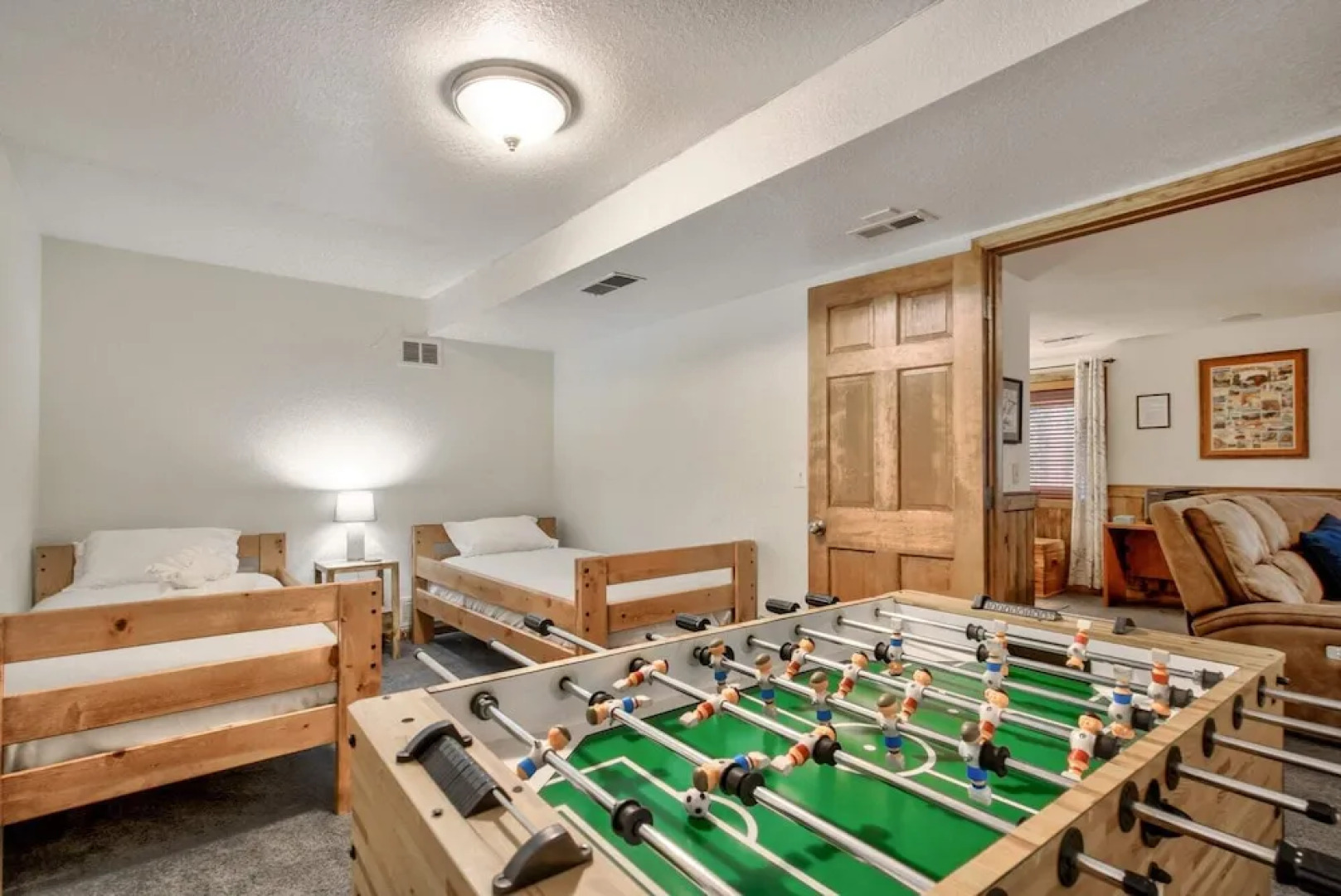 5BD Mountain Getawayhot Tub & Foosball