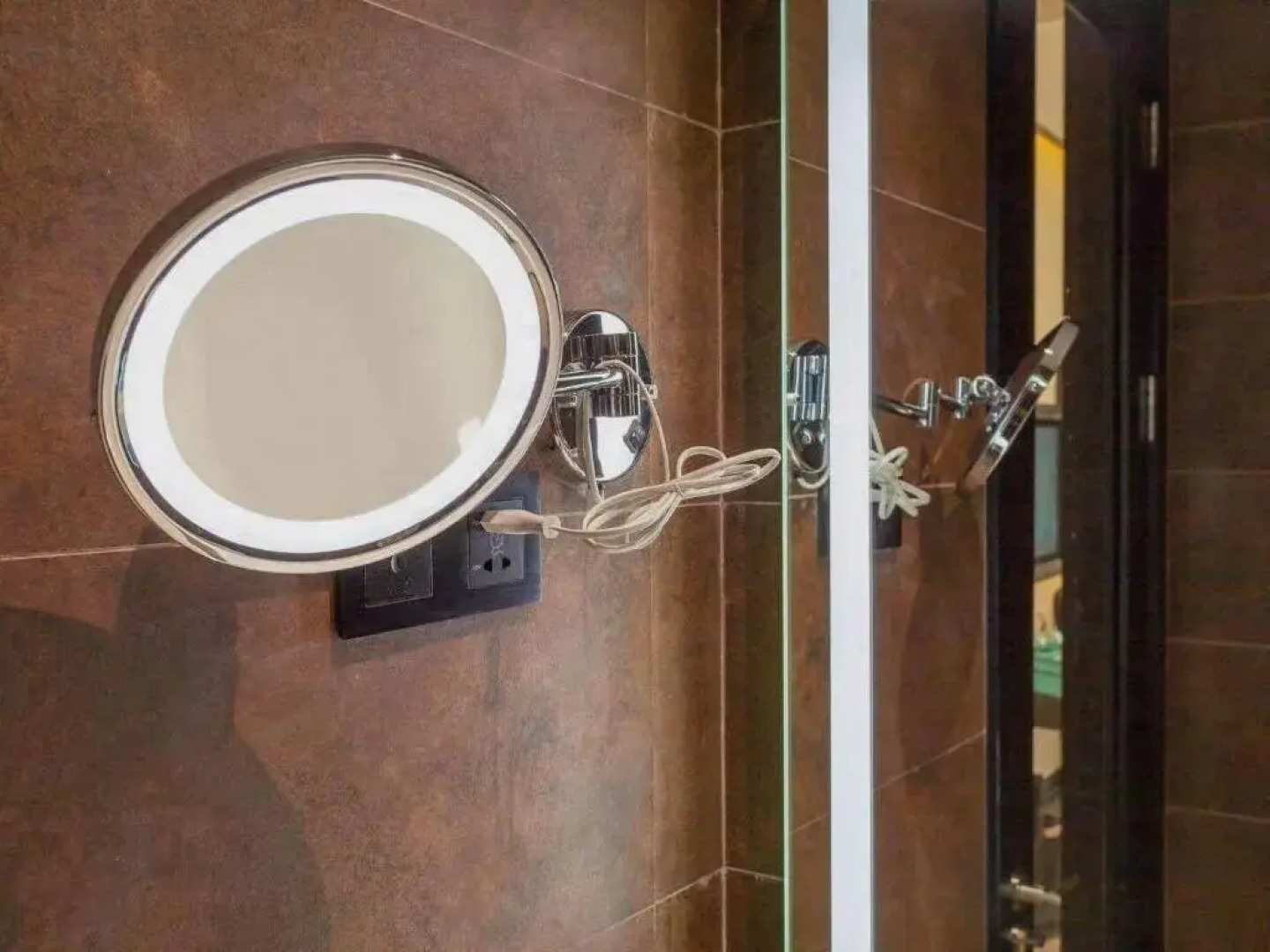 Xana Hotelle Chengdu Railway East Station West Square