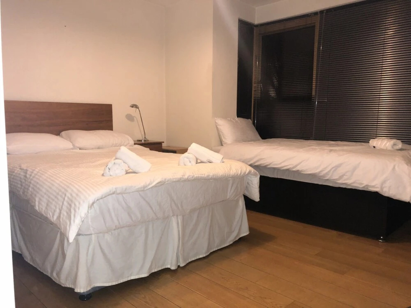 Scarlott Row temple bar dublin 2