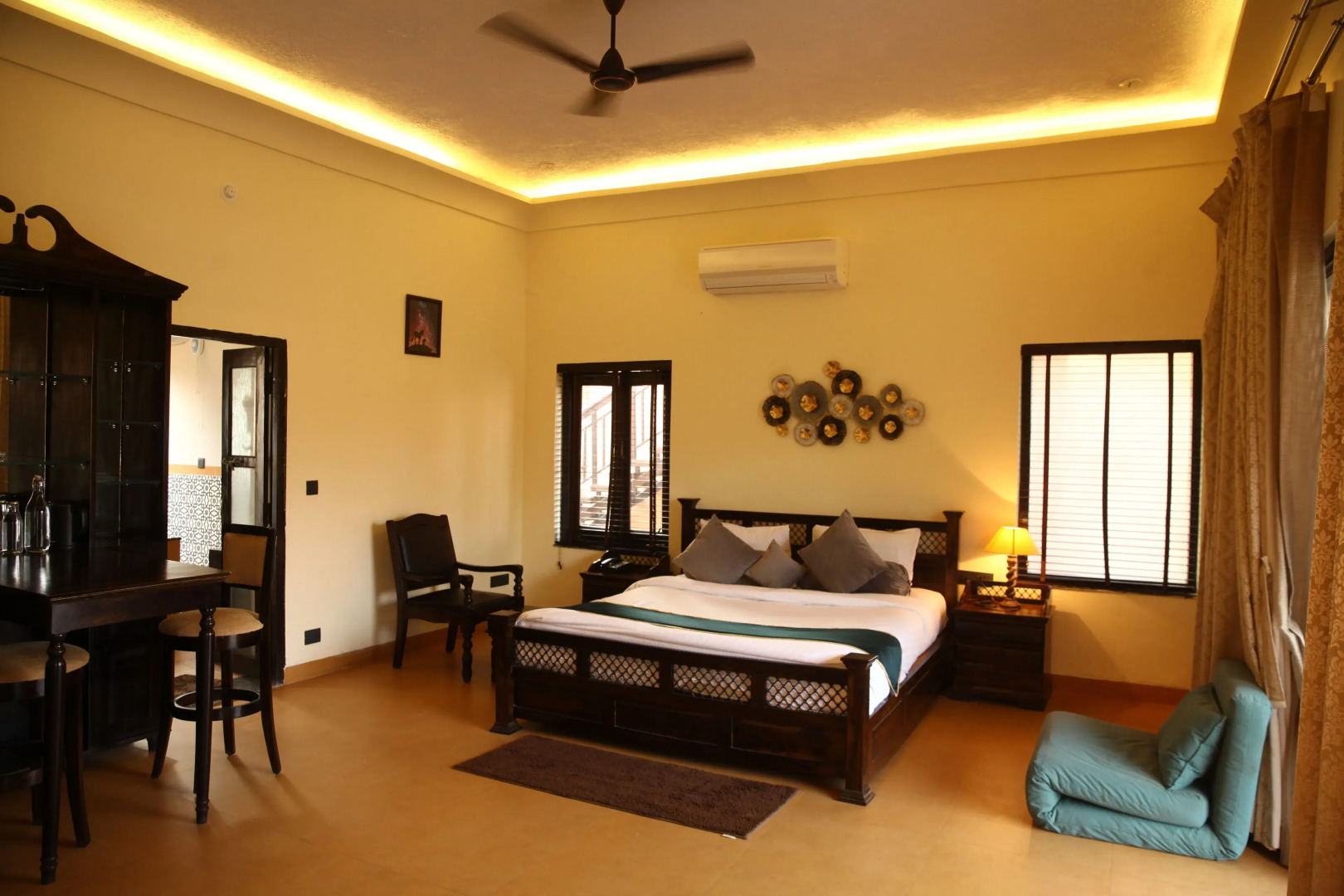 The Pench International