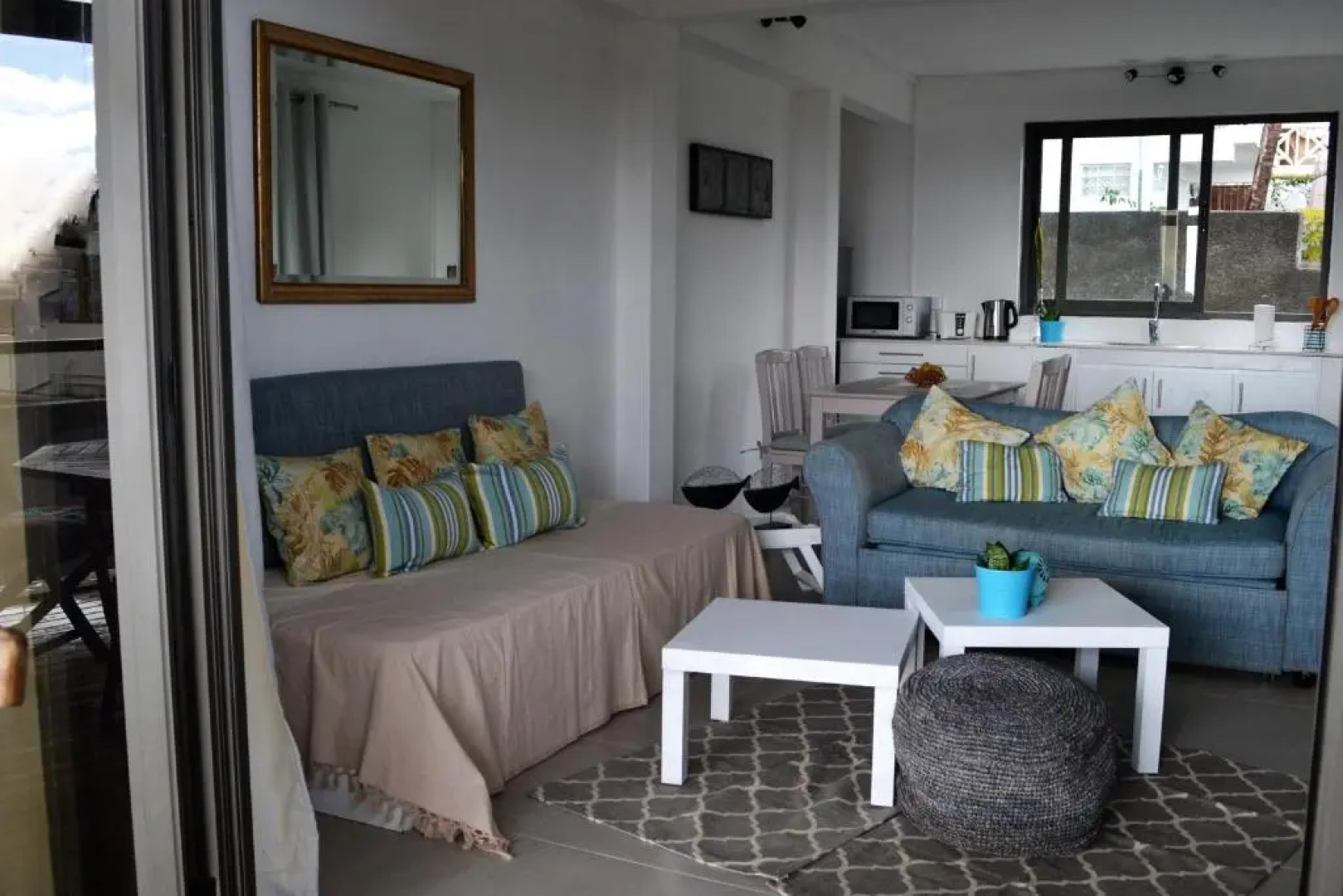 21LG Le Benitiers View