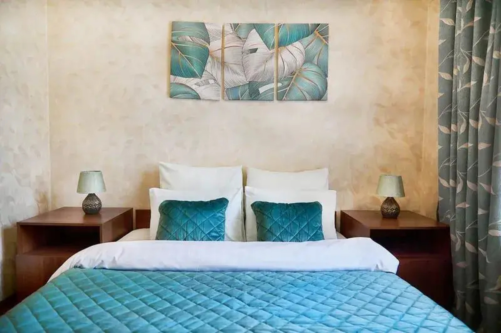 Pyat Zvezd  na ul. Pervomayskaya, d. 22