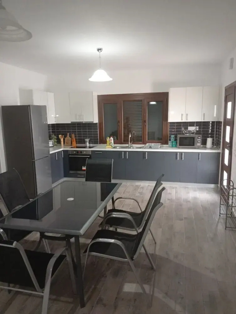 Nea Vrasna Sun House