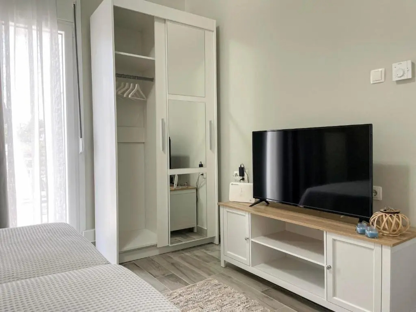 Niki's House Apartments By The Sea