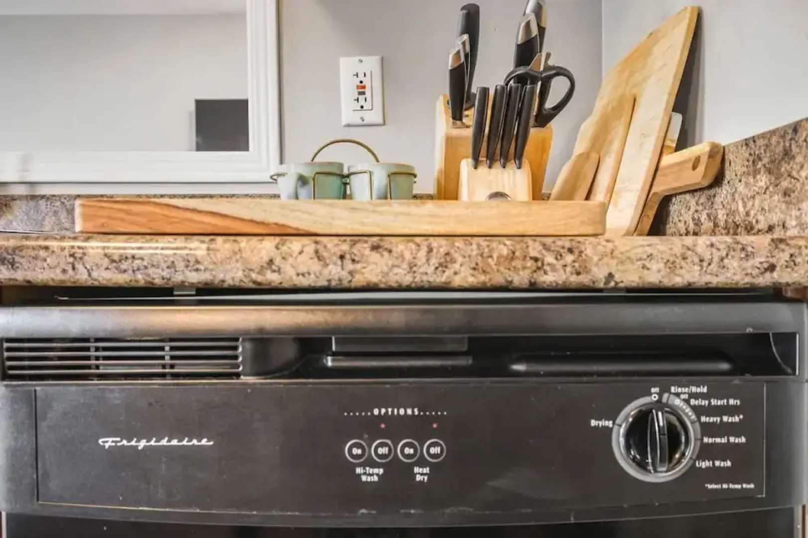 Spacious Whitby Haven 3BR Home Parking