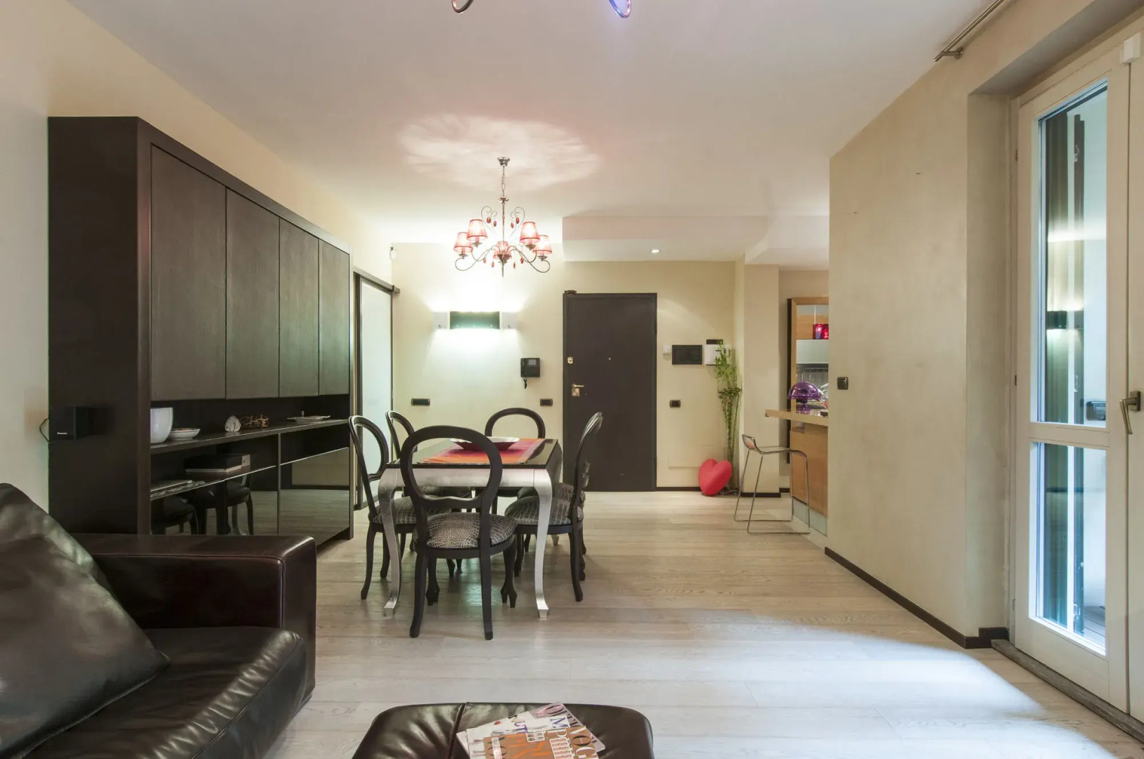 Milan Royal Suites & Luxury Apartments