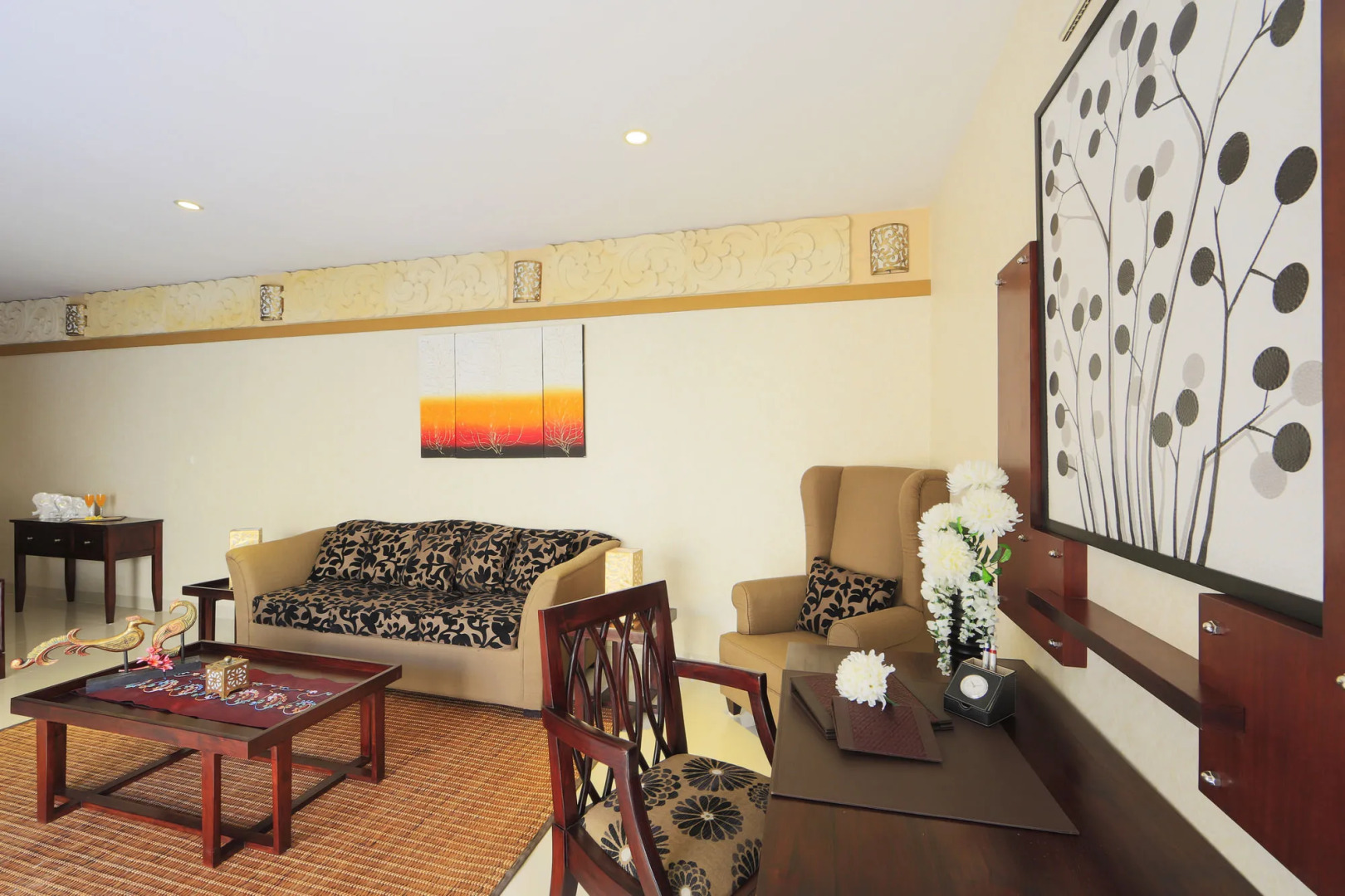 Flamingo Dewata Suite