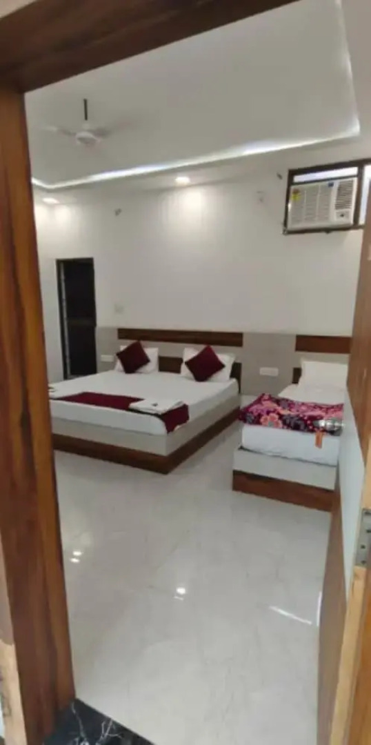 Goroomgo Mateshwari Palace Ayodhya